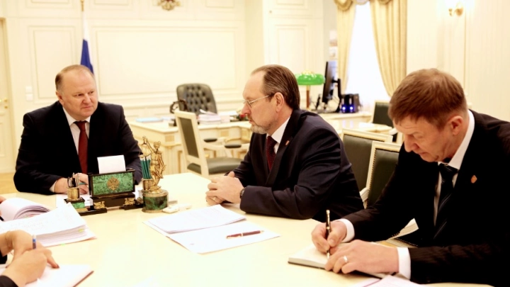 Игорь Манылов: Направление проектно-сметной документации по уральским объектам на экспертизу должно быть управляемым